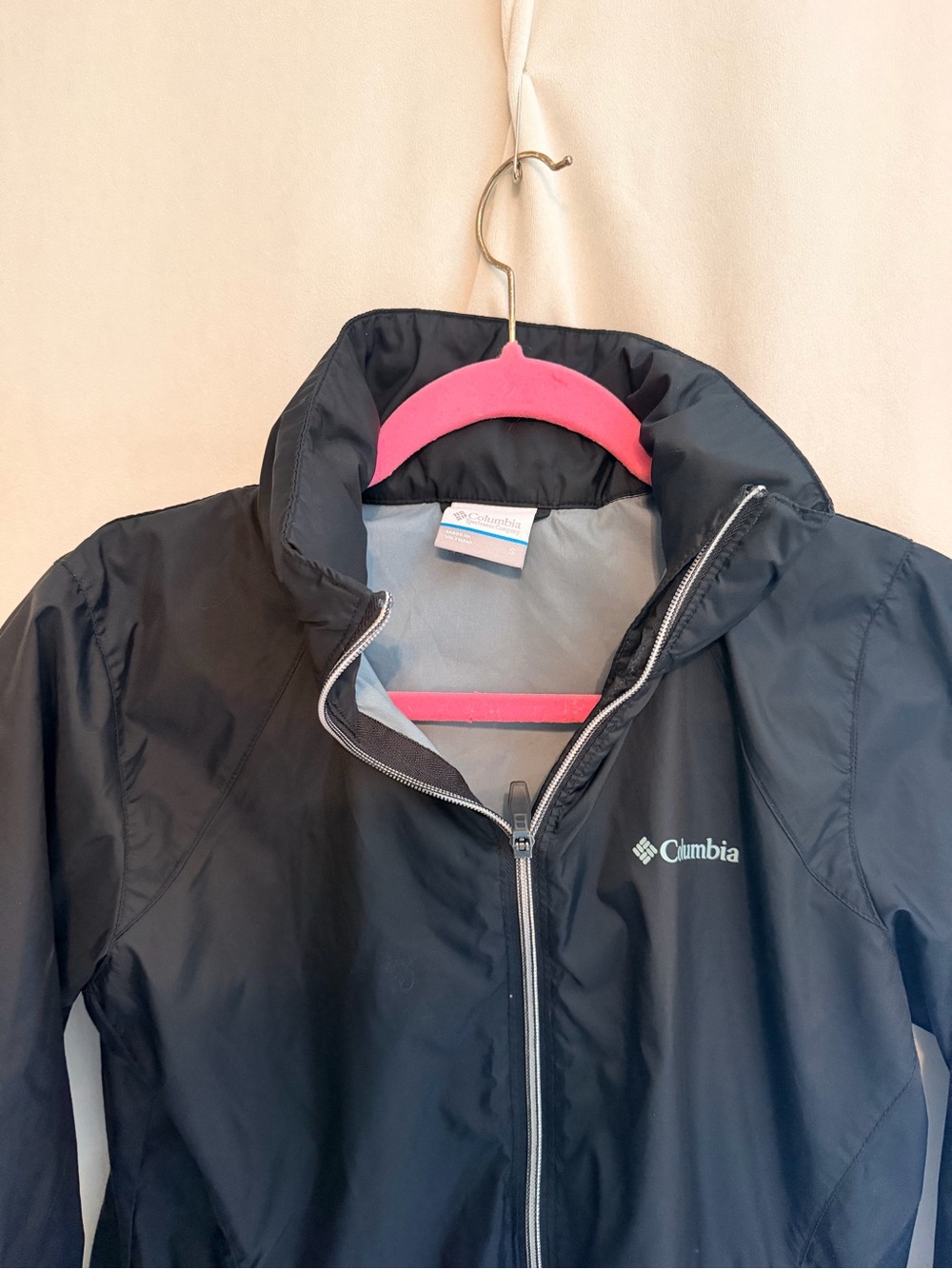 Columbia Black Packable Windbreaker Jacket